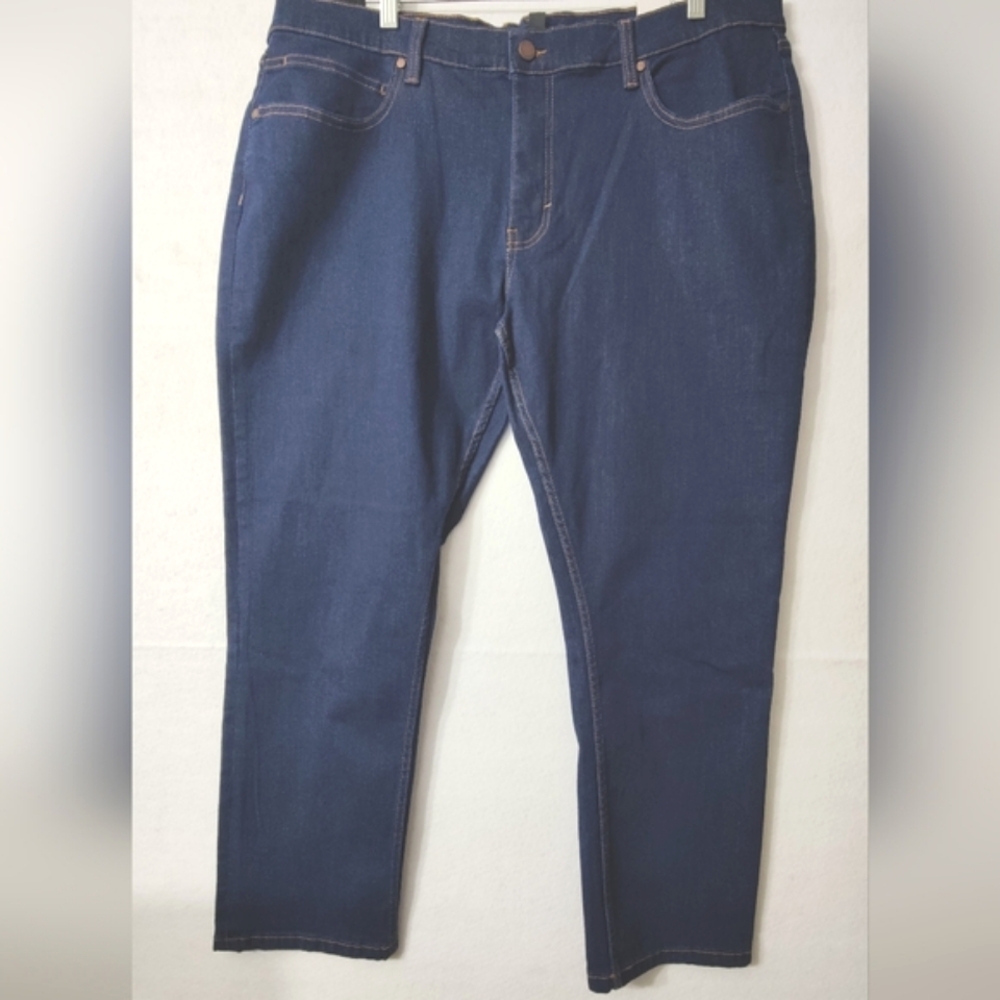 Alfani Jeans Mens SIZE 40-30 Straight Leg  Denim‎ Blue Color NWT